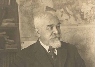 Навършват се 170 години от рождението на видния еленчанин Стефан Бобчев, основател и първи ректор на УНСС